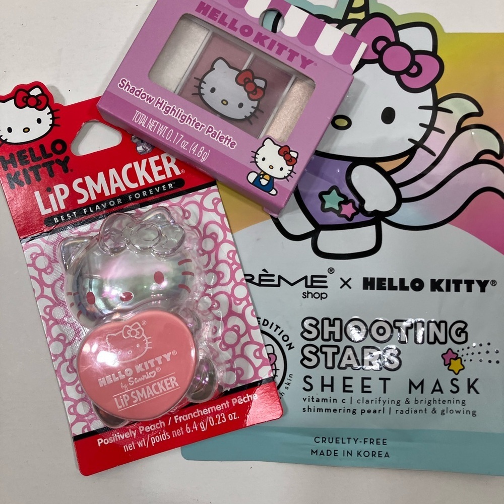 Hello Kitty Cosmetics/Mask
